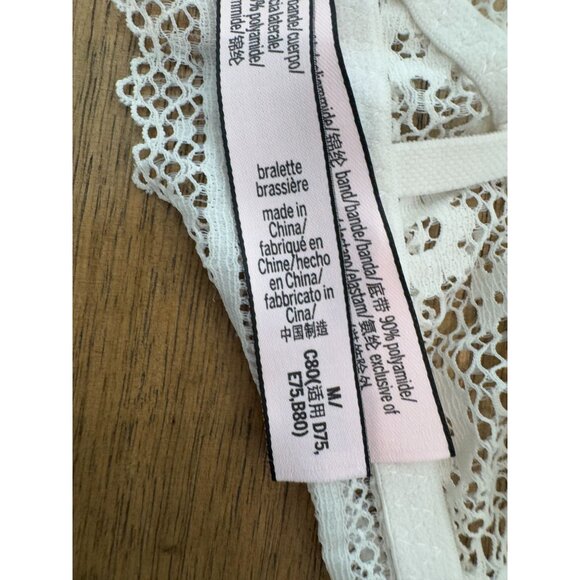 Victoria Secret Bralette Bra White Scoop Daisy Lace Unlined Wireless, size mediu - Picture 8 of 10